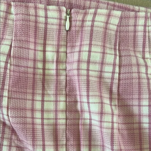 Brandy Melville Pink and White A-Line Mini Skirt. NEW. Never Worn - Picture 4 of 5